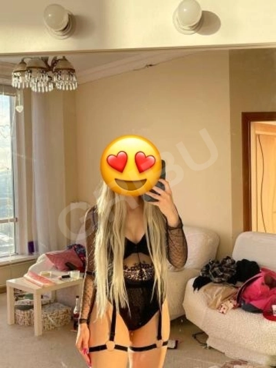 🦋Jauna karsta blondīne gaida tevi ciemos💋

🦋Молодая красивая блондинка ждет тебя в гости💋
✨Час - 140✨
✨Incall/Outcall✨