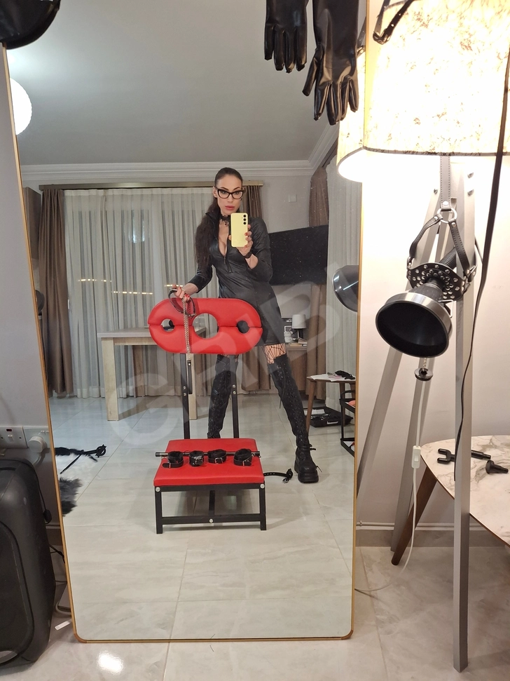 Advertisement (8586959) - MISTRESS_JULIA 86