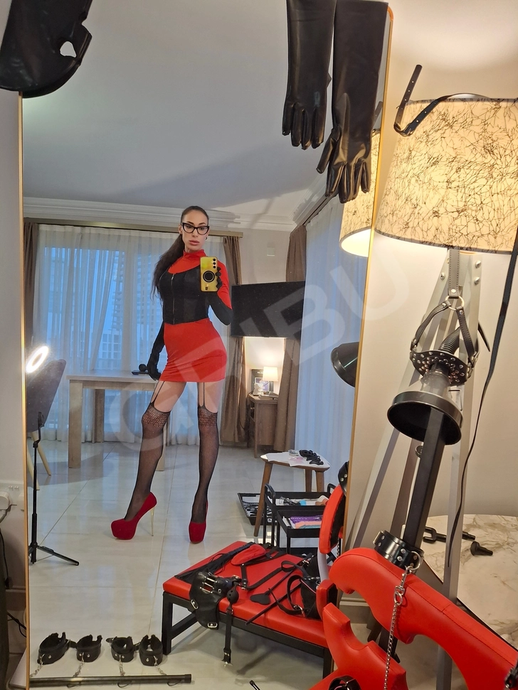 Advertisement (8586959) - MISTRESS_JULIA 63