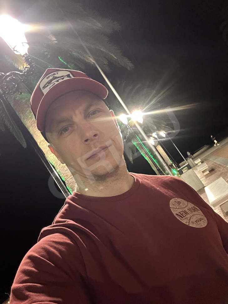 Advertisement (8819754) - Edd6 2