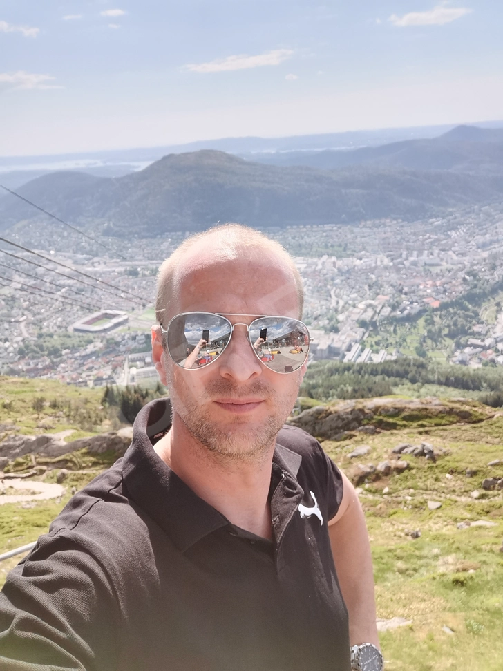 Advertisement (8386089) - ANDRIS 1