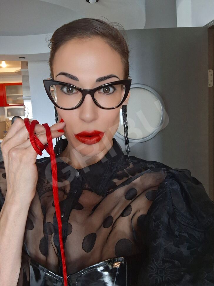 Advertisement (8586959) - MISTRESS_JULIA 13