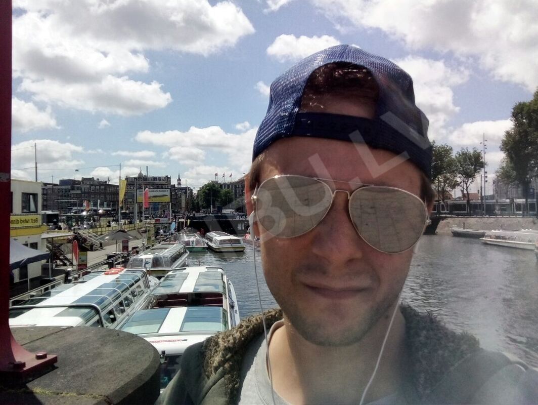 Einars281063131