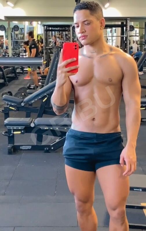 Simonxxx234401854