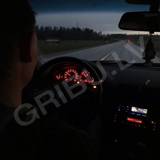 Vibe1806061