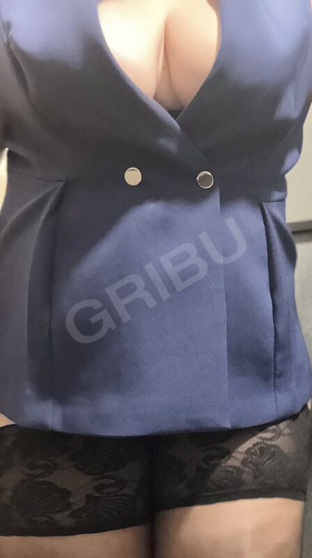 EsmuBBW5975864