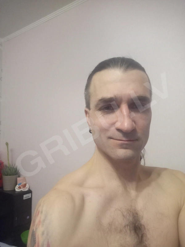 JackieAlone3304256