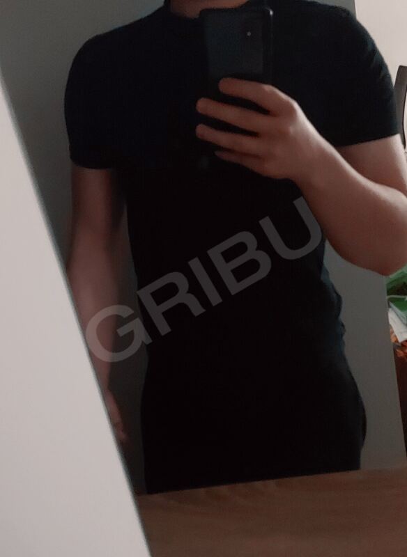 niklavs215960235