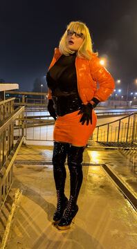 LatexDoll69