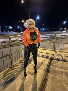 LatexDol69