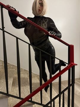 LatexDoll69